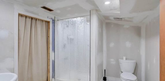 For Lease - 107 Wilson Road Unit# Bsmt, Oshawa, Ontario - Photo 2