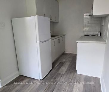 For Lease - 137 Eglinton Avenue Unit# 20, Toronto, Ontario - Photo 3