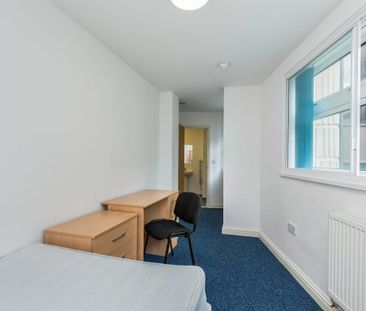 Guildhall Walk, Portsmouth - Photo 4