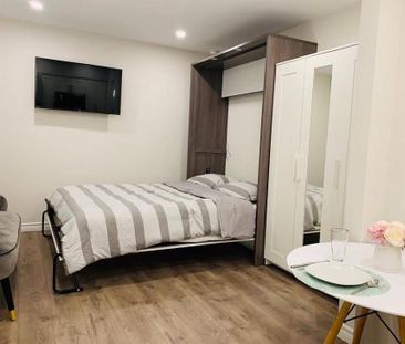 For Lease - 15 Valleyway Crescent Unit# Main Floor, Vaughan, Ontario - Photo 1