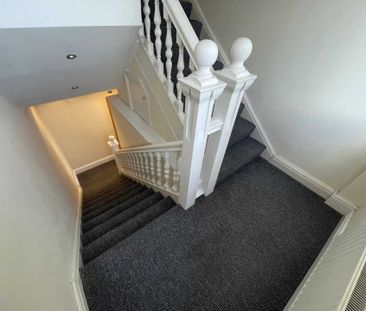 Carnegie Apartments, Beal Lane, Shaw - Photo 1