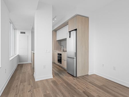 For Lease - 395 Square one Drive Unit# 3310, Mississauga, Ontario - Photo 3