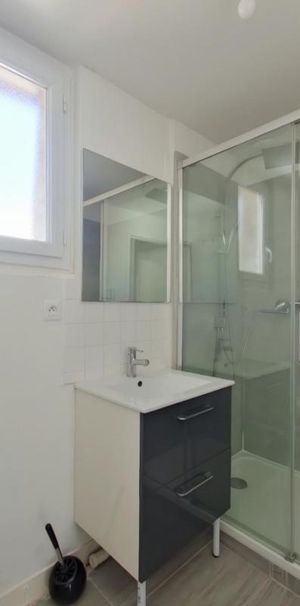 Location Appartement 2 pièces Meublé 34m² CHATELLERAULT 86100 - Photo 1