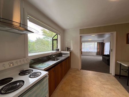 Wainuiomata 3 Bedrooms - Photo 5