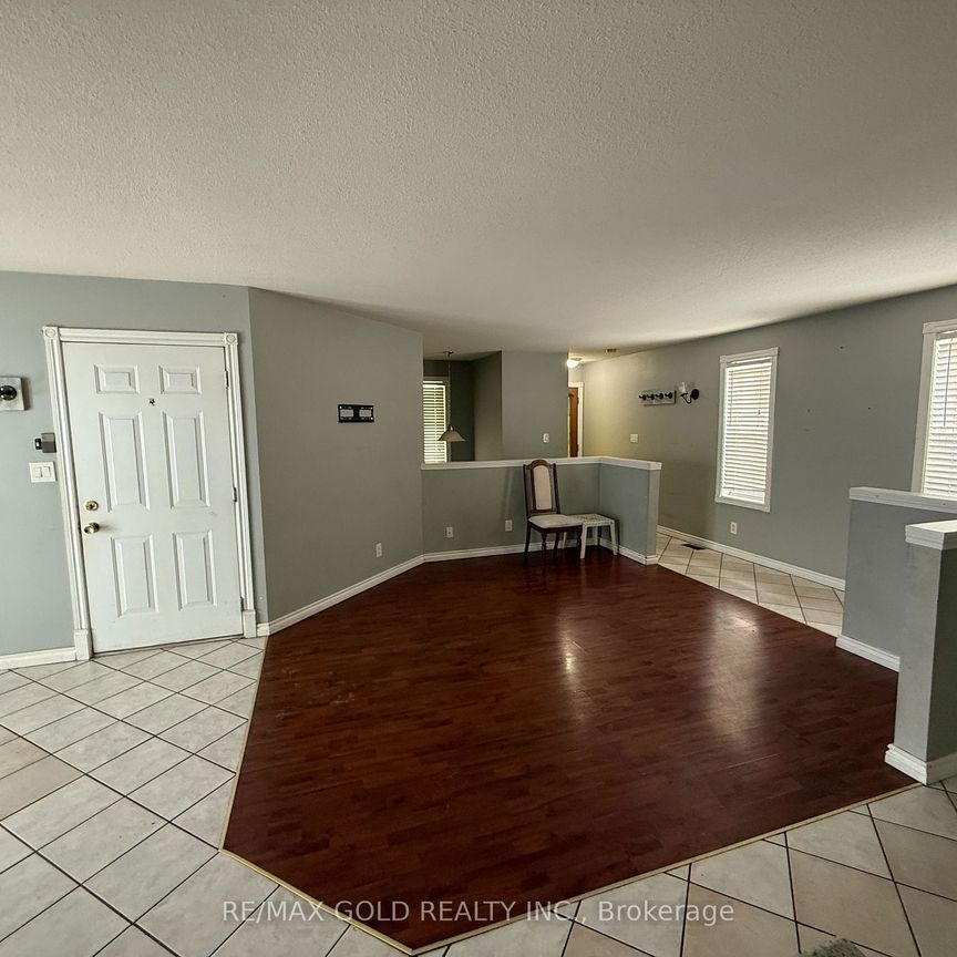 For Lease - 24 Eastwood Drive Unit# Main, Welland, Ontario - Photo 1