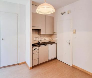 En plein centre ville - HOMMES UNIQUEMENT - Foto 5