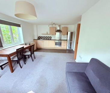 Greenings Court - Warrington - WA2 - Photo 6