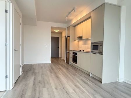 For Lease - 3071 Trafalgar Road Unit# 1007, Oakville, Ontario - Photo 2