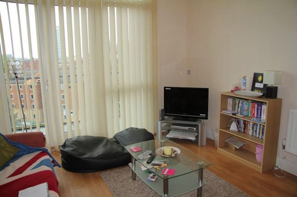 2 bedroom apartment to rent - Photo 1