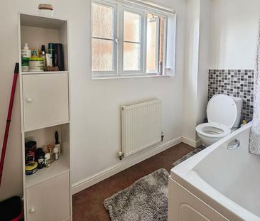 2 bedroom apartment to rent - Photo 6