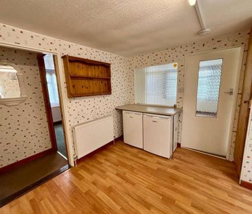 2 bedroom bungalow to rent - Photo 2