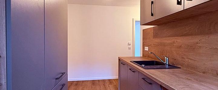 Frisch kernsaniertes Wohnhighlight – modern, hell & sofort bezugsbereit! - Photo 1