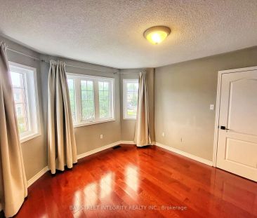 Detached Home For Lease | N9249654 - Photo 2