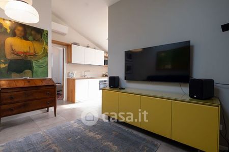 Attico, mansarda in Affitto in Via Milazzo a Verona - Photo 2
