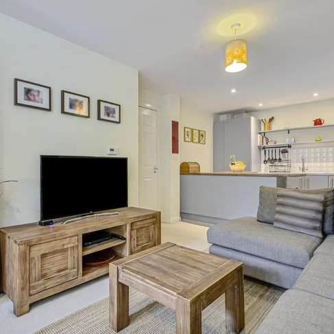 2 bedroom apartment to rent Printing House Square, Martyr Road, Guildford, GU1 - Photo 1