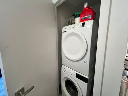 For Lease - 159 Wellesley Street Unit# 1701, Toronto, Ontario - Photo 5