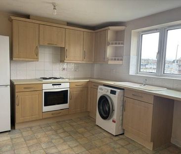 2 bedroom flat to rent - Photo 4