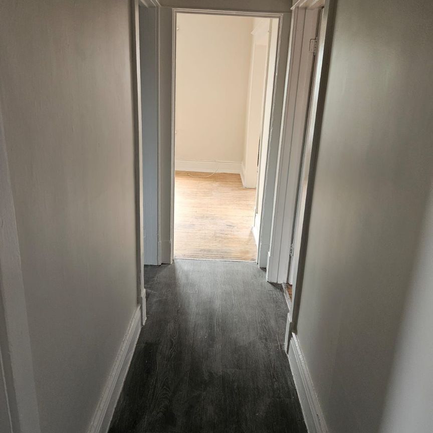 For Lease - 985 Main Street Unit# 6, Hamilton, Ontario - Photo 1