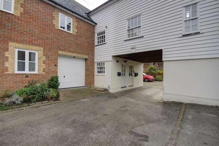 Kinnings Row, Tonbridge, TN9 - Photo 3