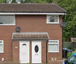 2 bedroom property to rent in Runcorn - Photo 1