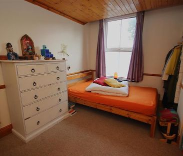 House share to rent - Photo 3