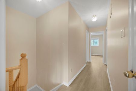 For Lease - 10 Ferris Street, Richmond Hill, Ontario - Photo 3