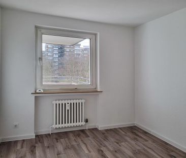 Renovierte 3-Zimmer-Wohnung in der Weststadt mit Aufzug und Balkon! - Foto 1
