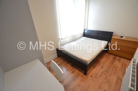 Room 3, 36 Hartley Grove, Leeds, LS6 2LD - Photo 2