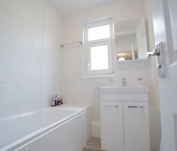 Room in a Shared Flat, Corringham House, E1 - Photo 6