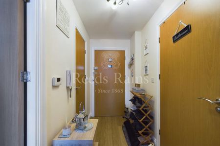 1 bedroom apartment to rent - Photo 4