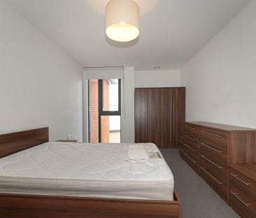2 bedroom flat to rent - Photo 5
