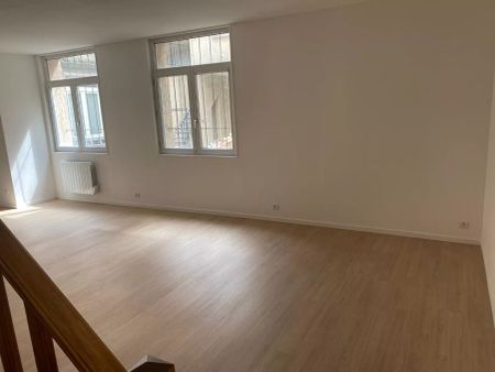 A LOUER APPARTEMENT EN DUPLEX DEUX CHAMBRES A ST QUENTIN 02100 - Photo 4
