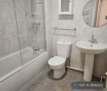 1 bedroom flat to rent - Photo 6