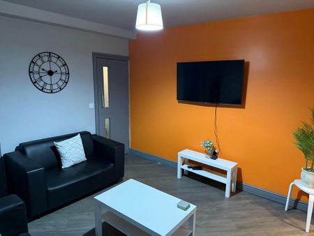 5 bedroom terraced house to rent - Photo 3