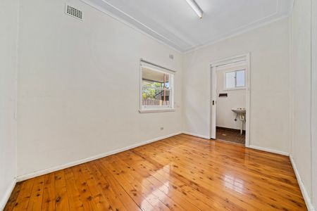 Brand New Kitchen and Walking Distance to Train Station - Photo 2