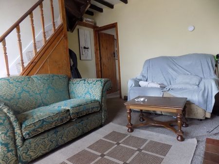 Vron Square, Bangor, Gwynedd, LL57 - Photo 3