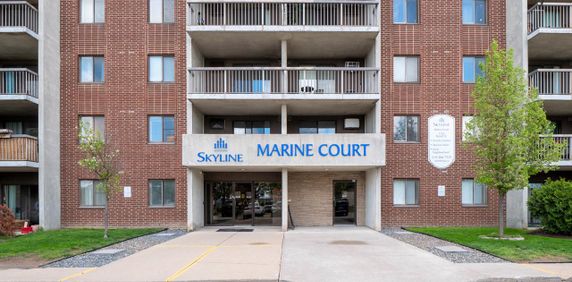 Marine Court - Photo 2