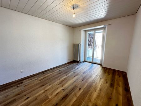 Charming and well located, close to schools - Photo 4