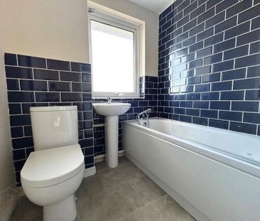 5 Canberra Gardens, Newtownards, BT23 4RN - Photo 2