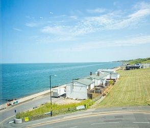 Central Parade, Herne Bay, CT6 5HT, Kent - Photo 4