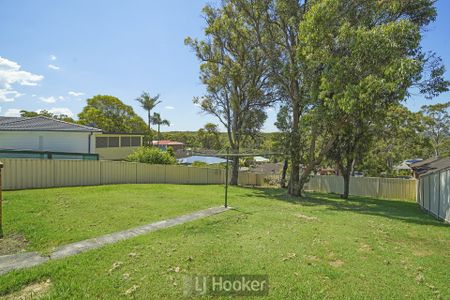 Three Bedroom Home - Photo 3