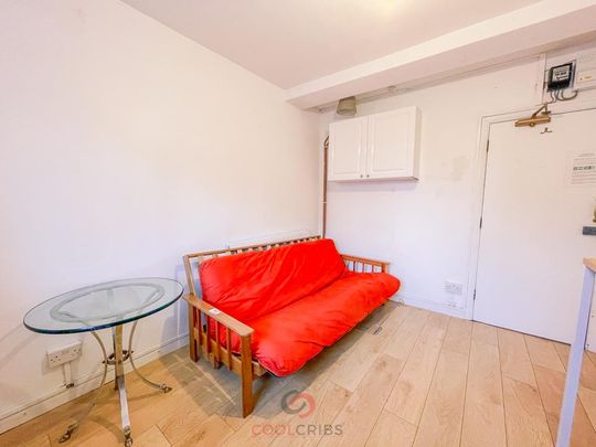 Studio to rent - Photo 1