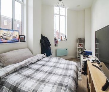 2 bedroom flat to rent - Photo 6