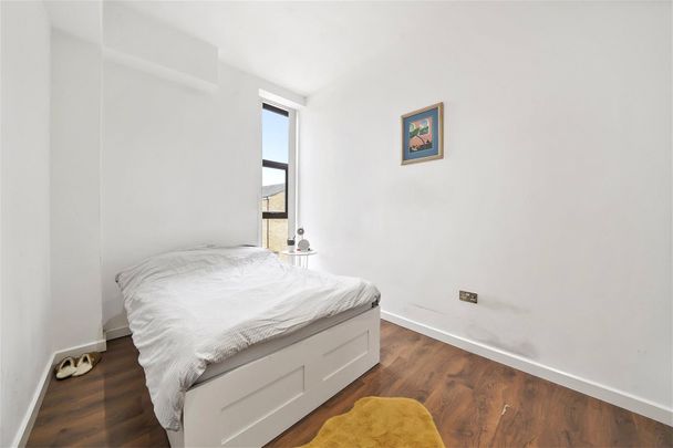 North End Road, SW6, London - Photo 1