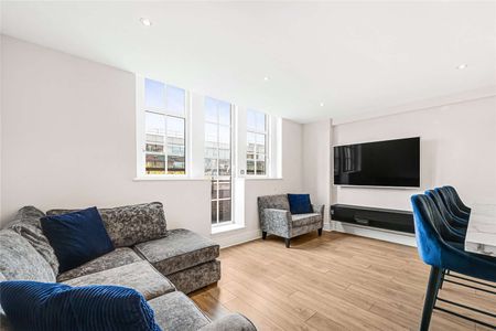 Modern 3 bedroom, 3 bathroom apartment (with HMO licence), in a prestigious development with 24/7 concierge and resident's gym. - Photo 3
