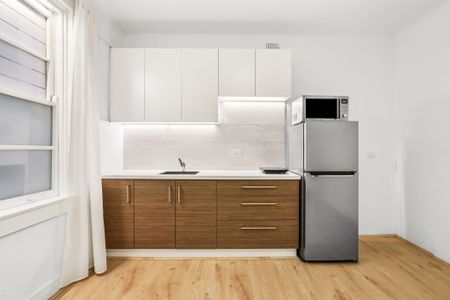 9 Ward Avenue, Potts Point NSW 2011 - Studio For Rent | Domain - Photo 3