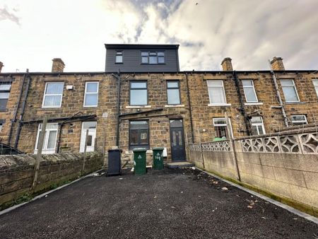 Slaithwaite Road, Dewsbury - Photo 4