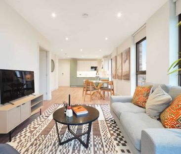 The Oakgate, KT22 7RZ, Surrey - Photo 3