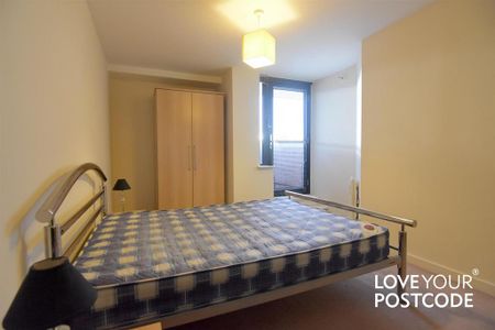 2 bedroom flat to rent - Photo 3