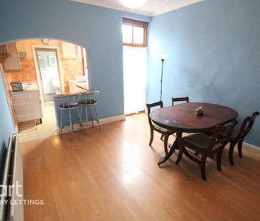 2 bedroom terraced house to rent - Photo 2